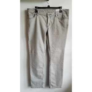 Patagonia Low-Rise Straight Jean's NWT Size